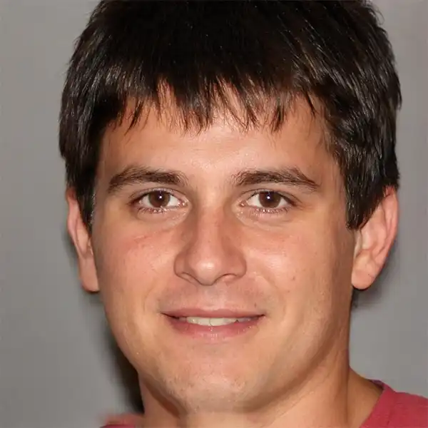 Raúl E.